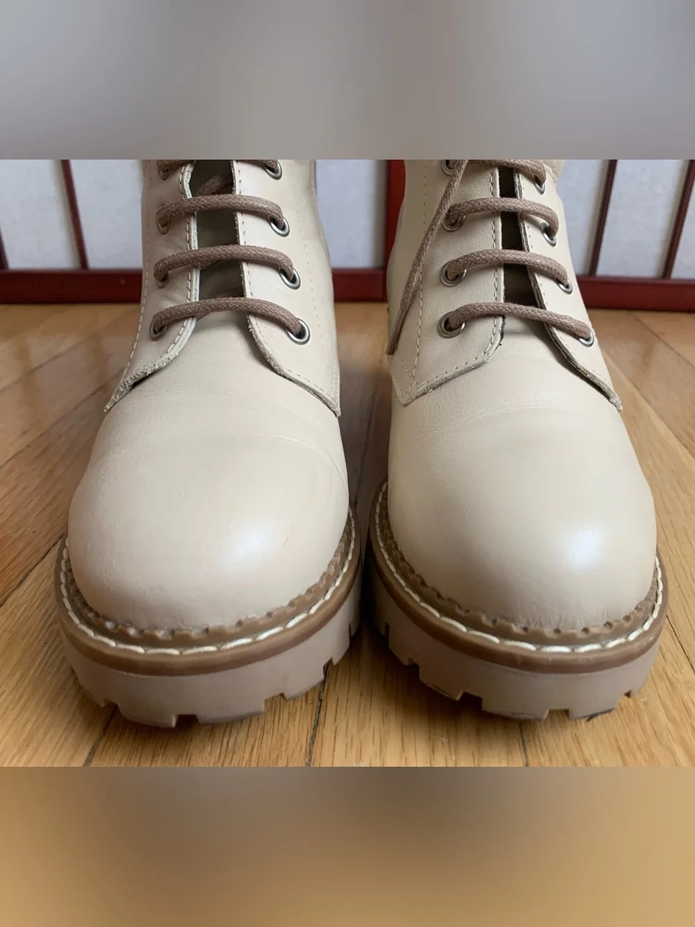 EUC BERTUCHI Bone Leather Lace-Up Side-Zip High Ankle Boots in Size 38/7.5M